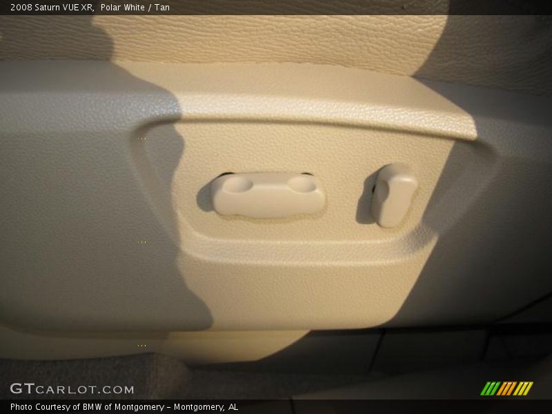 Polar White / Tan 2008 Saturn VUE XR