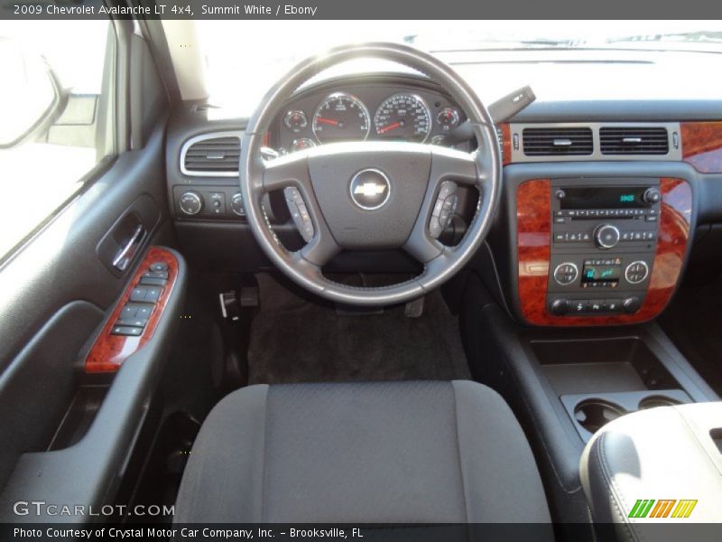 Summit White / Ebony 2009 Chevrolet Avalanche LT 4x4