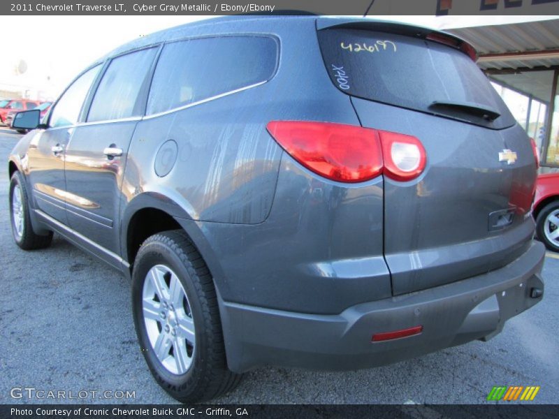 Cyber Gray Metallic / Ebony/Ebony 2011 Chevrolet Traverse LT