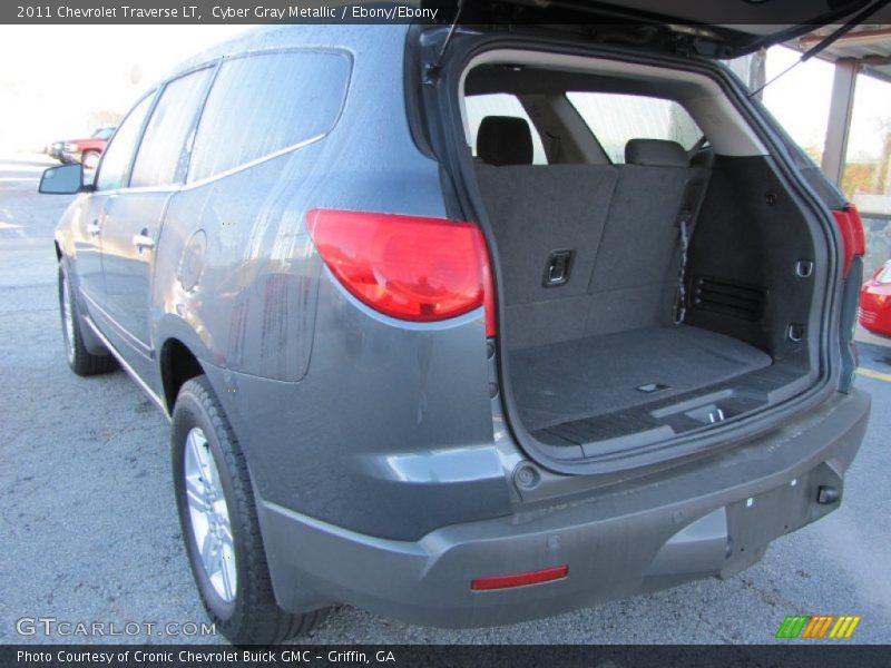 Cyber Gray Metallic / Ebony/Ebony 2011 Chevrolet Traverse LT