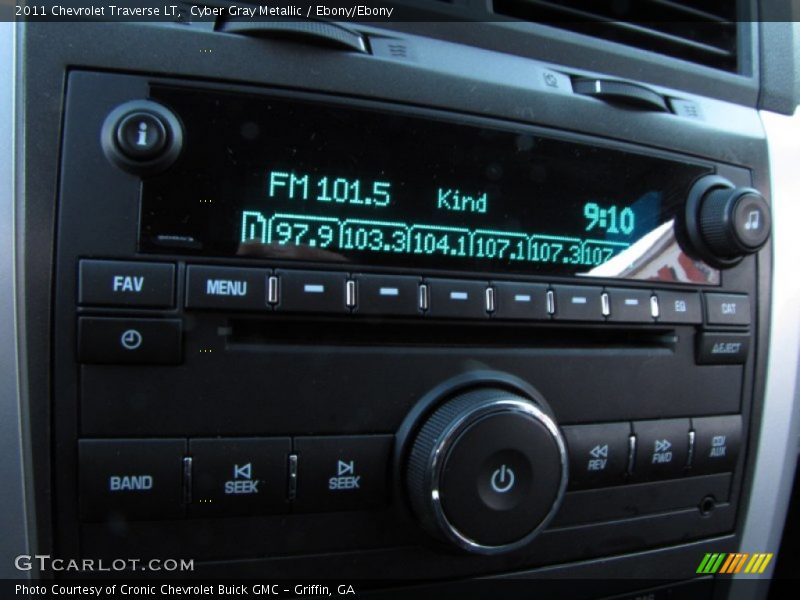 Cyber Gray Metallic / Ebony/Ebony 2011 Chevrolet Traverse LT