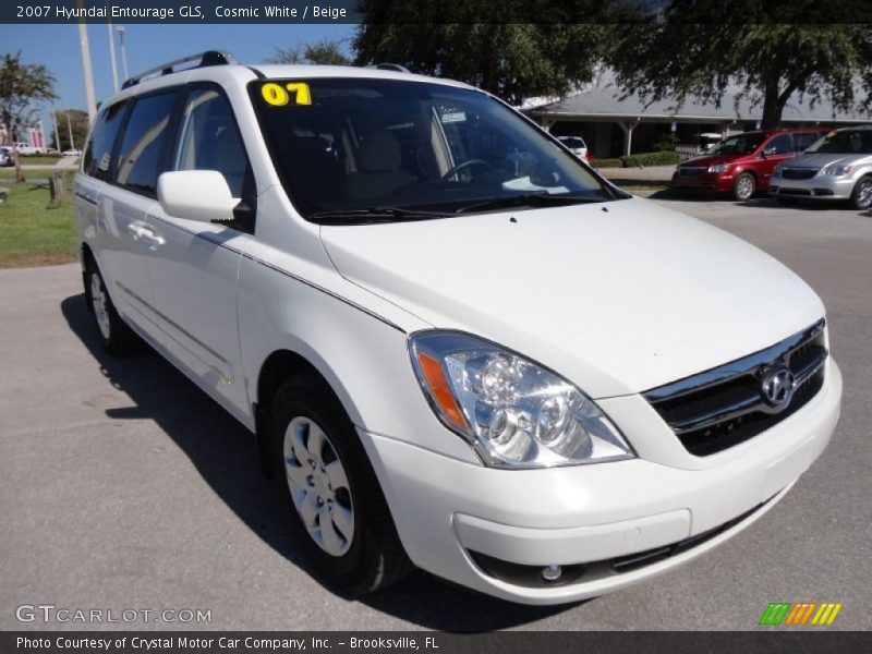 Cosmic White / Beige 2007 Hyundai Entourage GLS