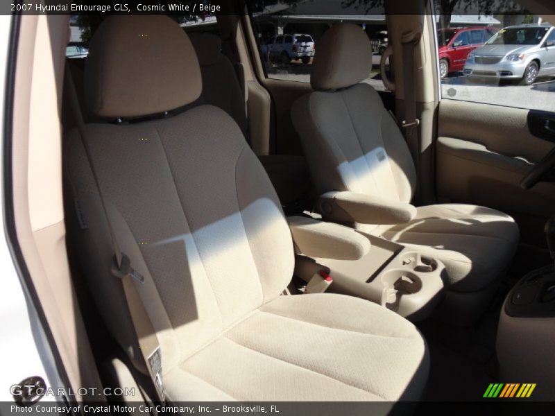 Cosmic White / Beige 2007 Hyundai Entourage GLS