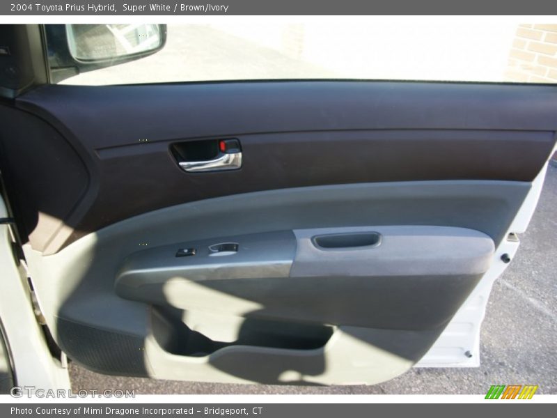 Super White / Brown/Ivory 2004 Toyota Prius Hybrid