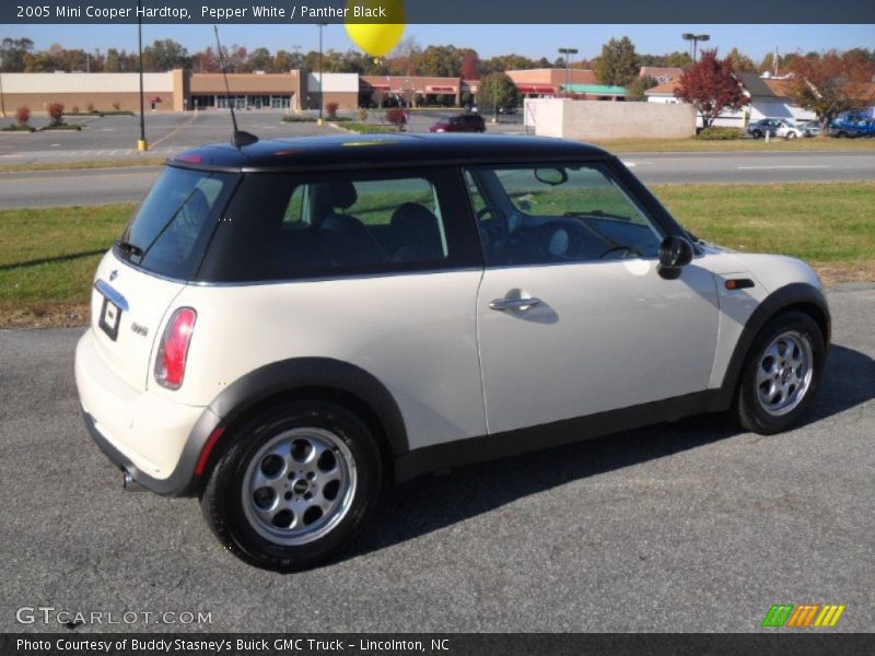 Pepper White / Panther Black 2005 Mini Cooper Hardtop