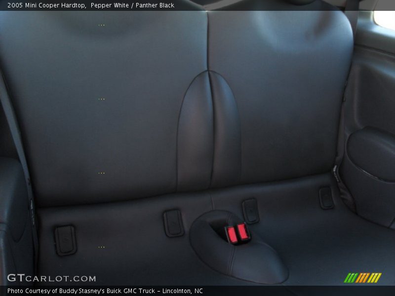 Pepper White / Panther Black 2005 Mini Cooper Hardtop