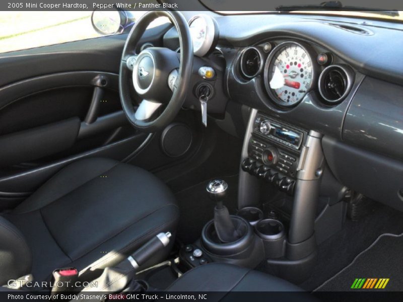 Pepper White / Panther Black 2005 Mini Cooper Hardtop