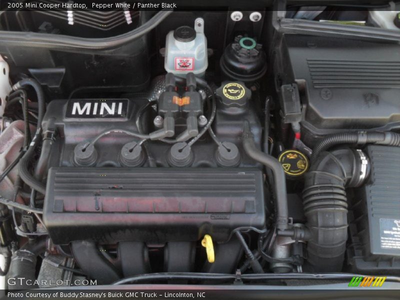 Pepper White / Panther Black 2005 Mini Cooper Hardtop