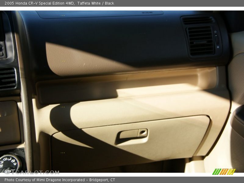 Taffeta White / Black 2005 Honda CR-V Special Edition 4WD