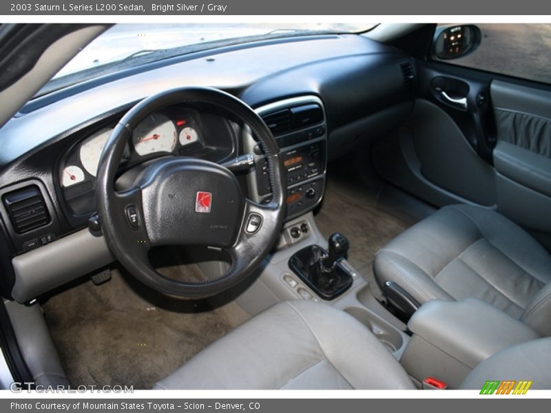 Bright Silver / Gray 2003 Saturn L Series L200 Sedan