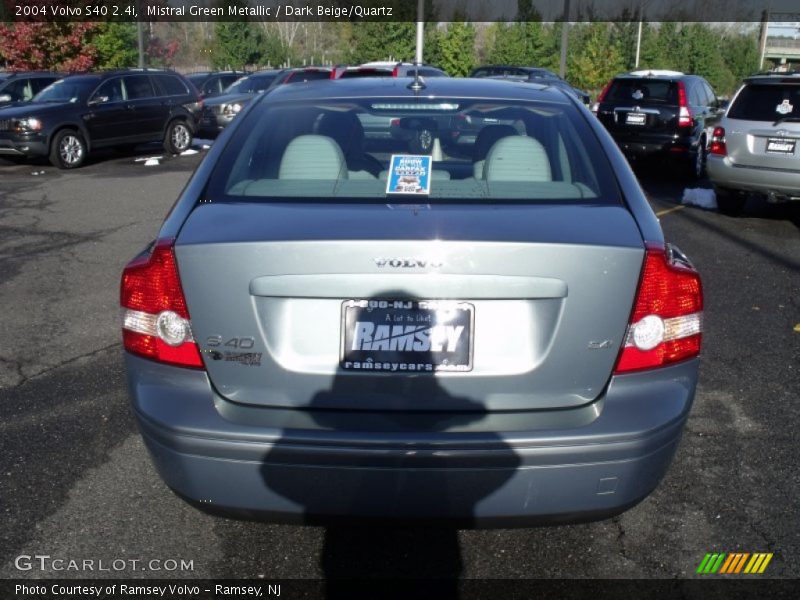 Mistral Green Metallic / Dark Beige/Quartz 2004 Volvo S40 2.4i