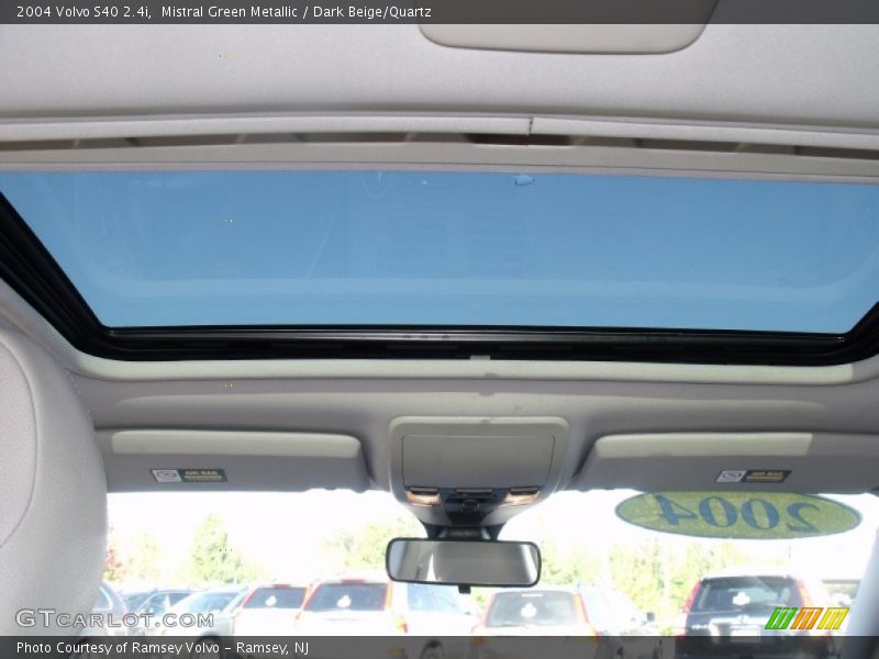 Mistral Green Metallic / Dark Beige/Quartz 2004 Volvo S40 2.4i