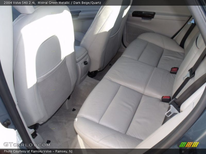 Mistral Green Metallic / Dark Beige/Quartz 2004 Volvo S40 2.4i