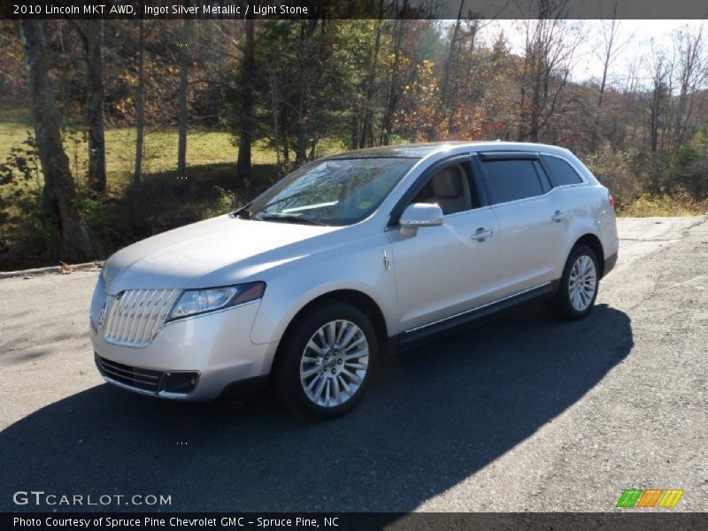 Ingot Silver Metallic / Light Stone 2010 Lincoln MKT AWD