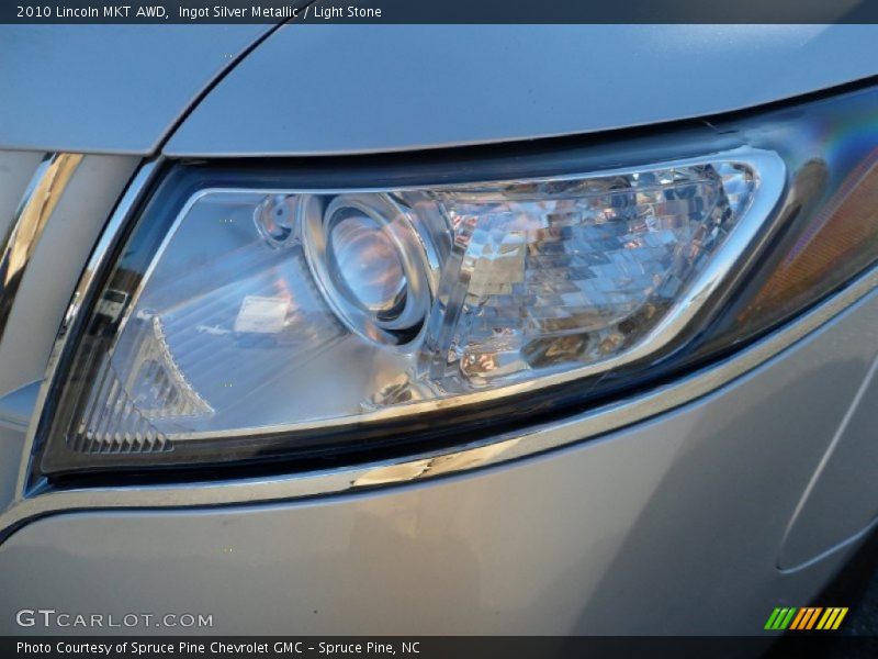 Ingot Silver Metallic / Light Stone 2010 Lincoln MKT AWD