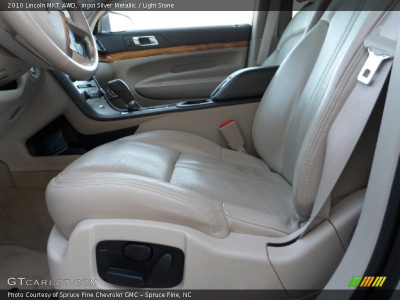 Ingot Silver Metallic / Light Stone 2010 Lincoln MKT AWD