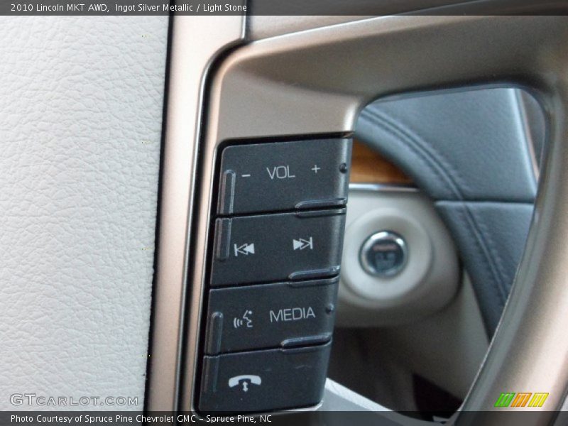 Controls of 2010 MKT AWD