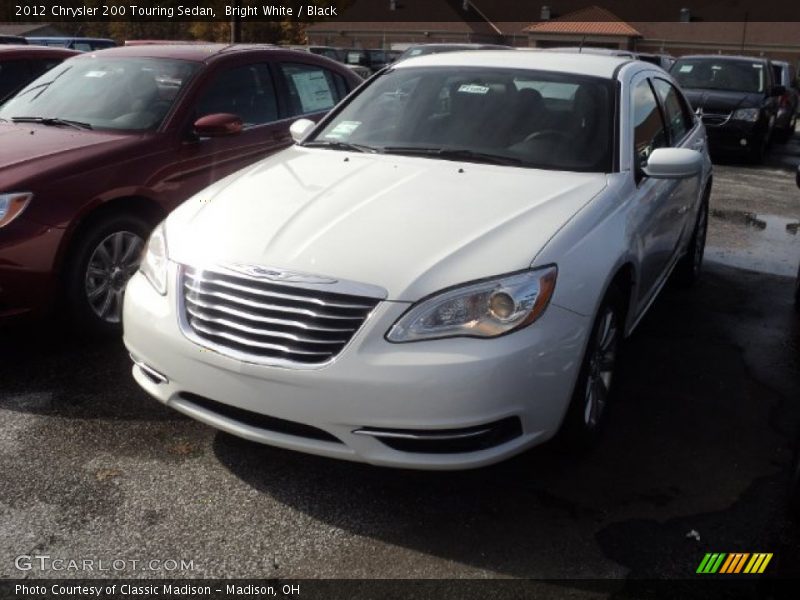 Bright White / Black 2012 Chrysler 200 Touring Sedan