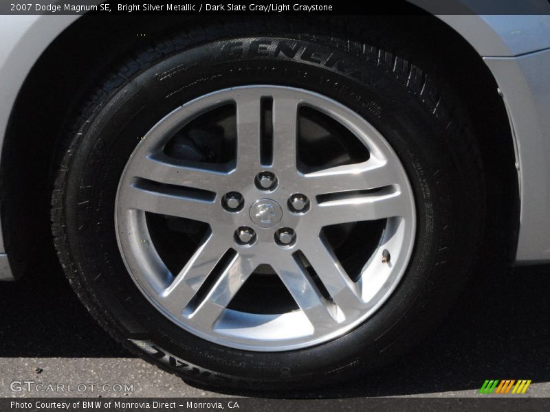 Bright Silver Metallic / Dark Slate Gray/Light Graystone 2007 Dodge Magnum SE