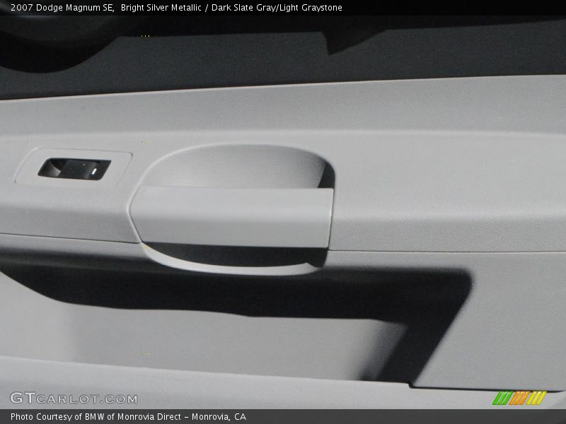 Bright Silver Metallic / Dark Slate Gray/Light Graystone 2007 Dodge Magnum SE