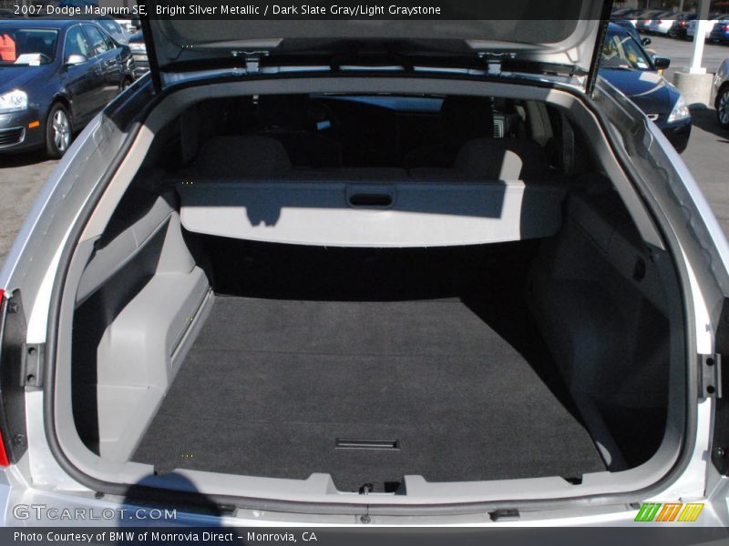Bright Silver Metallic / Dark Slate Gray/Light Graystone 2007 Dodge Magnum SE