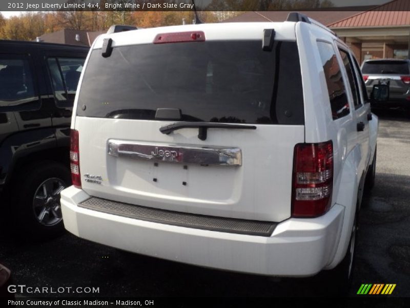 Bright White / Dark Slate Gray 2012 Jeep Liberty Limited 4x4