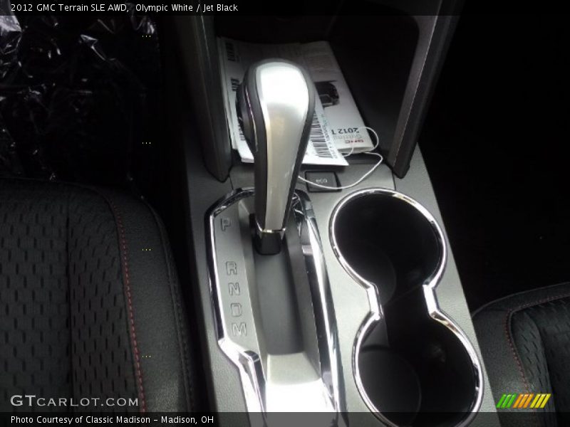 Olympic White / Jet Black 2012 GMC Terrain SLE AWD