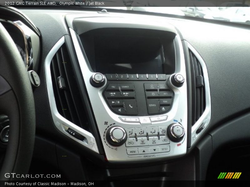 Olympic White / Jet Black 2012 GMC Terrain SLE AWD