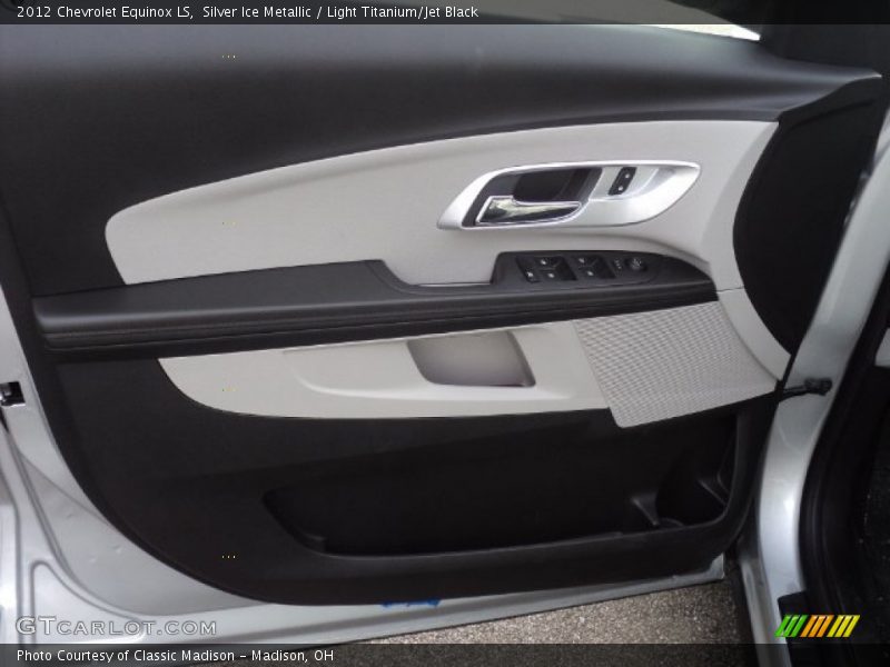 Silver Ice Metallic / Light Titanium/Jet Black 2012 Chevrolet Equinox LS