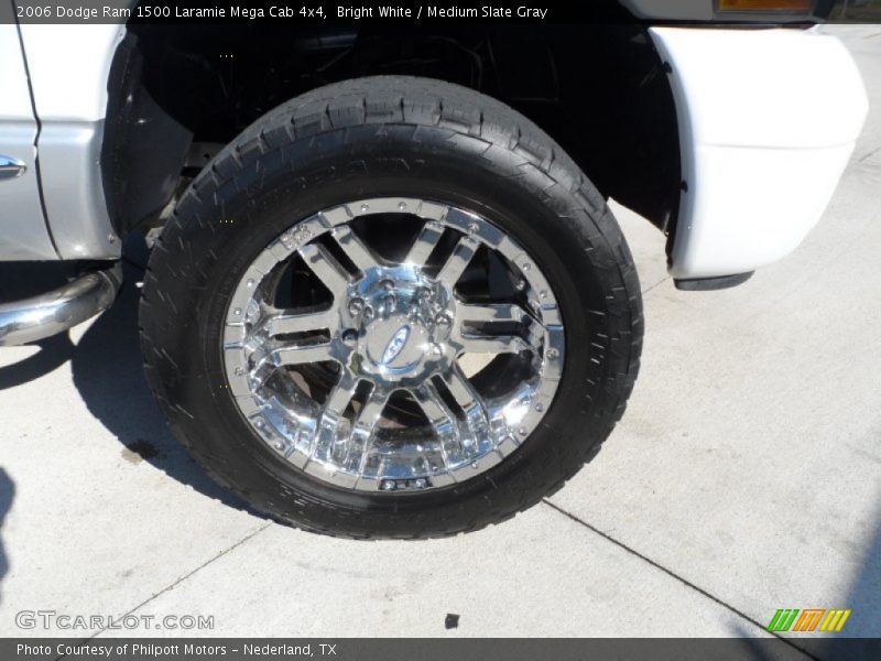 Bright White / Medium Slate Gray 2006 Dodge Ram 1500 Laramie Mega Cab 4x4