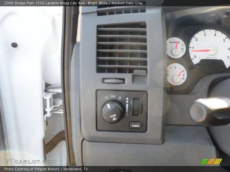 Bright White / Medium Slate Gray 2006 Dodge Ram 1500 Laramie Mega Cab 4x4