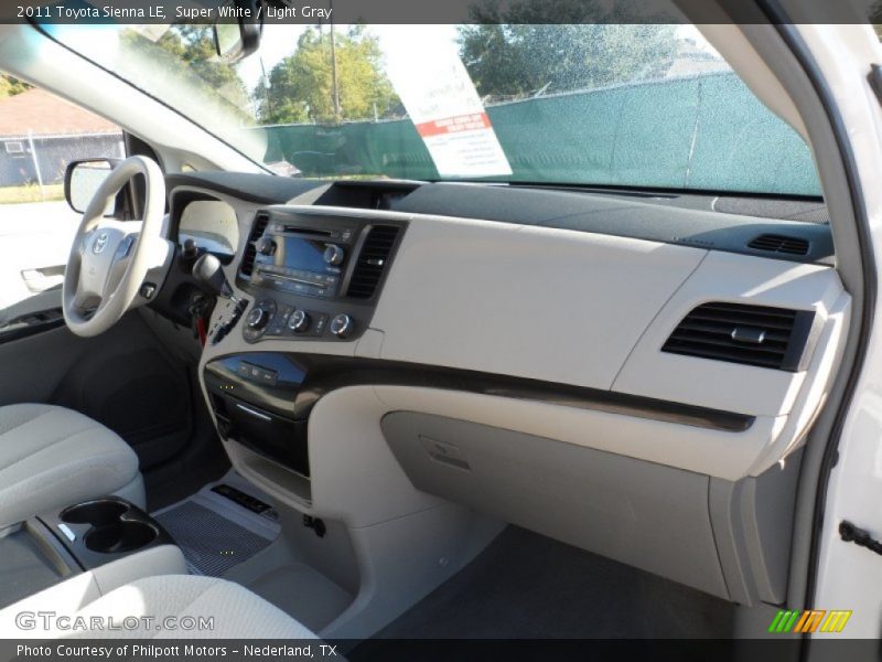 Super White / Light Gray 2011 Toyota Sienna LE