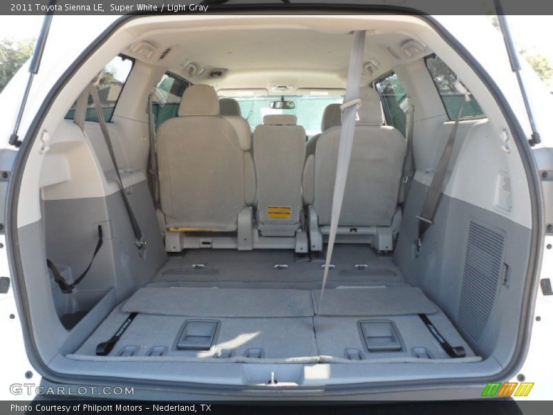 Super White / Light Gray 2011 Toyota Sienna LE