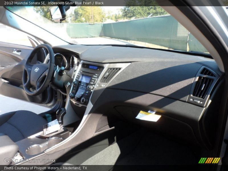 Iridescent Silver Blue Pearl / Black 2012 Hyundai Sonata SE
