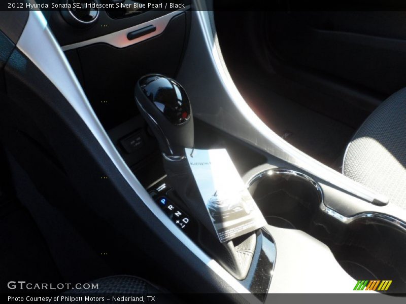 Iridescent Silver Blue Pearl / Black 2012 Hyundai Sonata SE