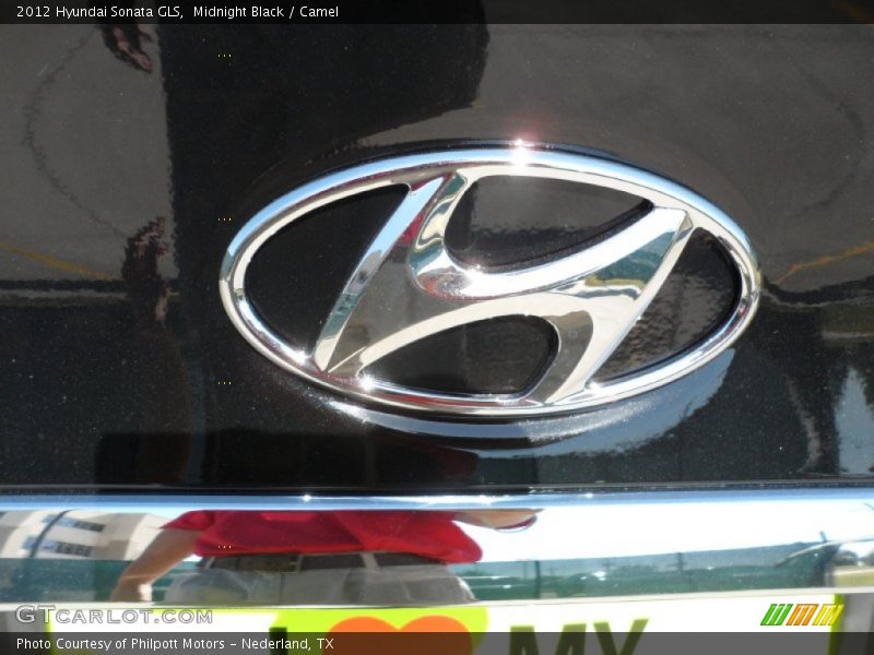 Midnight Black / Camel 2012 Hyundai Sonata GLS
