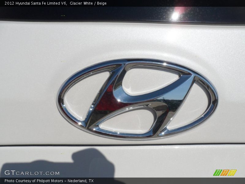 Glacier White / Beige 2012 Hyundai Santa Fe Limited V6