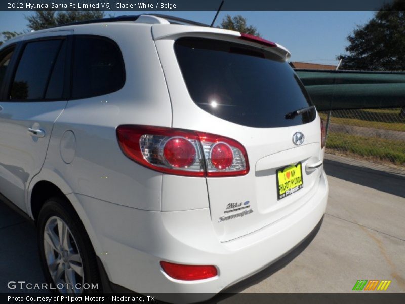 Glacier White / Beige 2012 Hyundai Santa Fe Limited V6