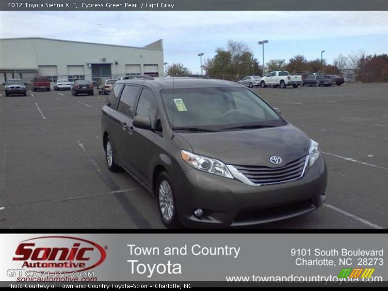Cypress Green Pearl / Light Gray 2012 Toyota Sienna XLE