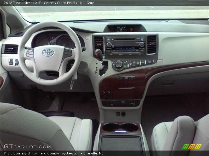 Cypress Green Pearl / Light Gray 2012 Toyota Sienna XLE