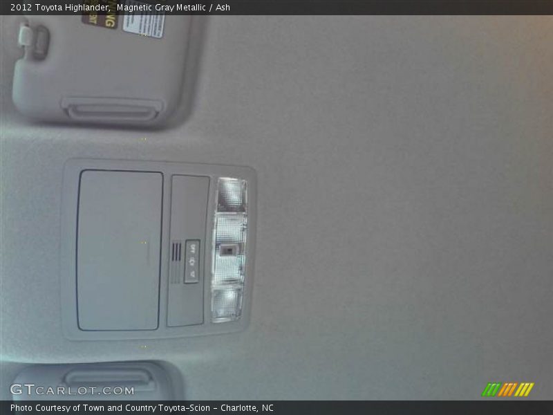 Magnetic Gray Metallic / Ash 2012 Toyota Highlander