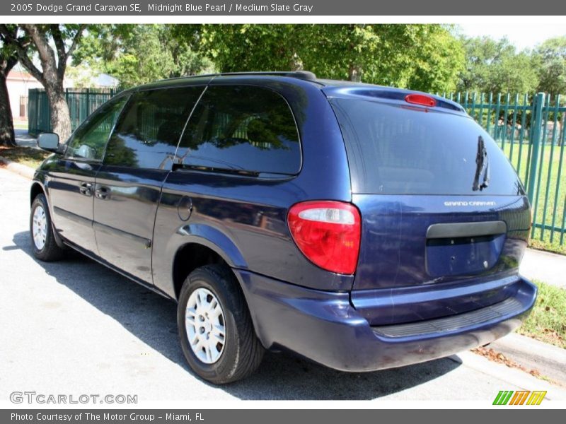Midnight Blue Pearl / Medium Slate Gray 2005 Dodge Grand Caravan SE