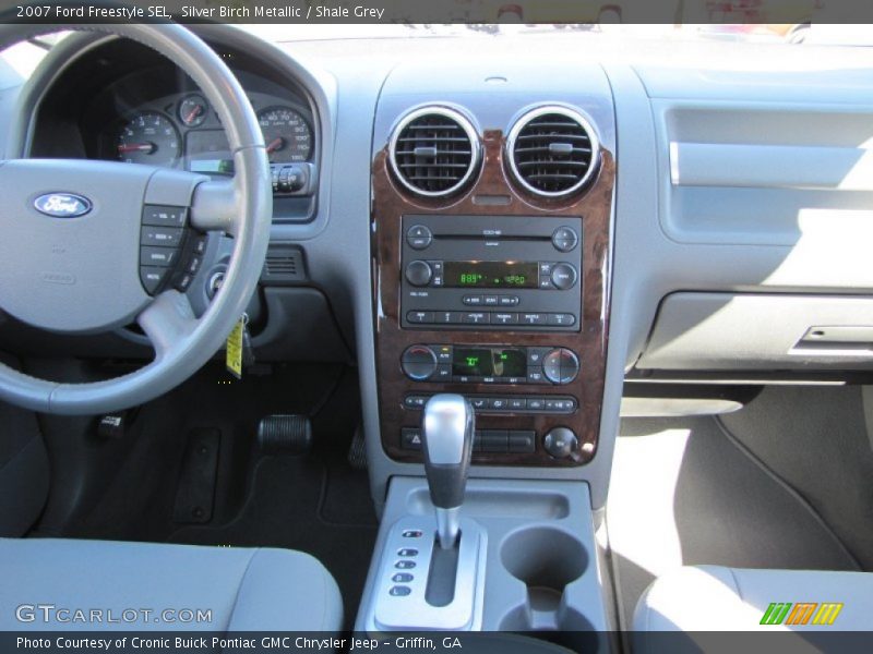 Silver Birch Metallic / Shale Grey 2007 Ford Freestyle SEL