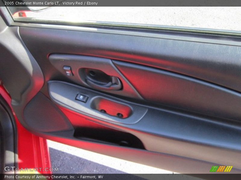 Victory Red / Ebony 2005 Chevrolet Monte Carlo LT