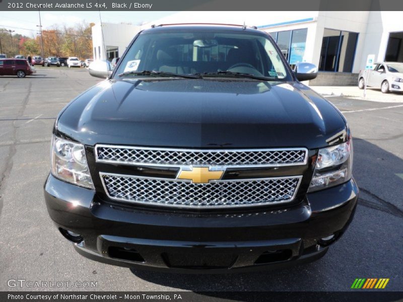 Black / Ebony 2012 Chevrolet Avalanche LS 4x4