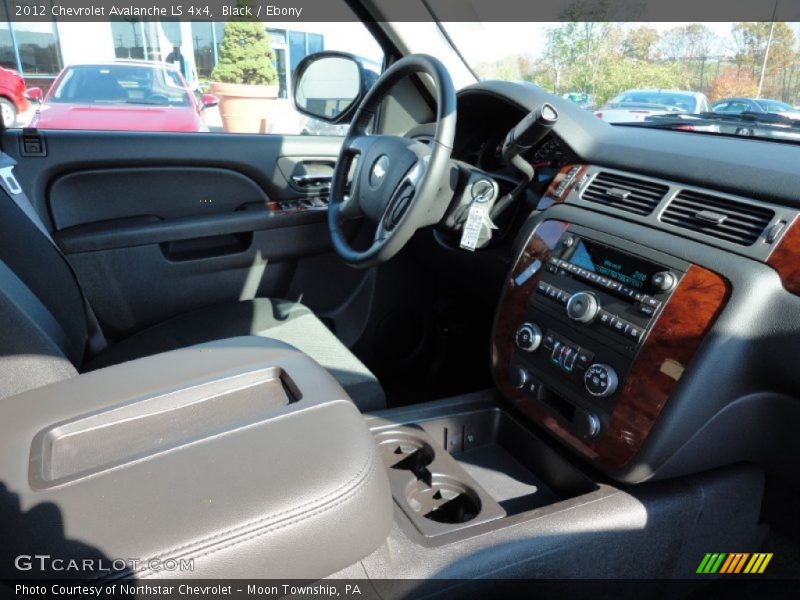 Black / Ebony 2012 Chevrolet Avalanche LS 4x4