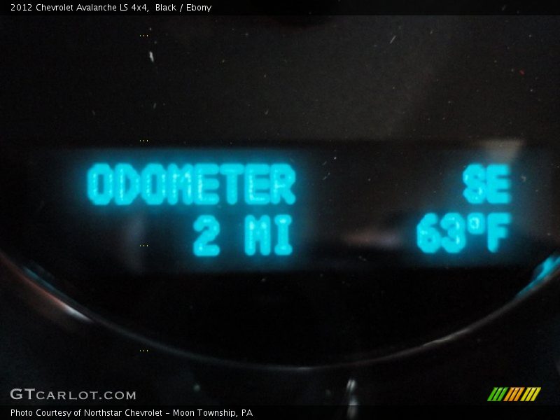 Black / Ebony 2012 Chevrolet Avalanche LS 4x4