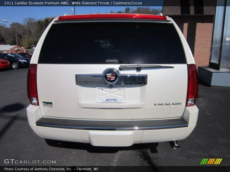 White Diamond Tricoat / Cashmere/Cocoa 2011 Cadillac Escalade Premium AWD