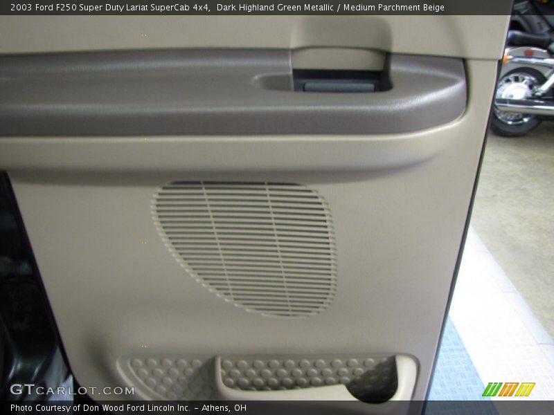 Dark Highland Green Metallic / Medium Parchment Beige 2003 Ford F250 Super Duty Lariat SuperCab 4x4