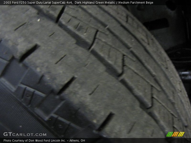 Dark Highland Green Metallic / Medium Parchment Beige 2003 Ford F250 Super Duty Lariat SuperCab 4x4